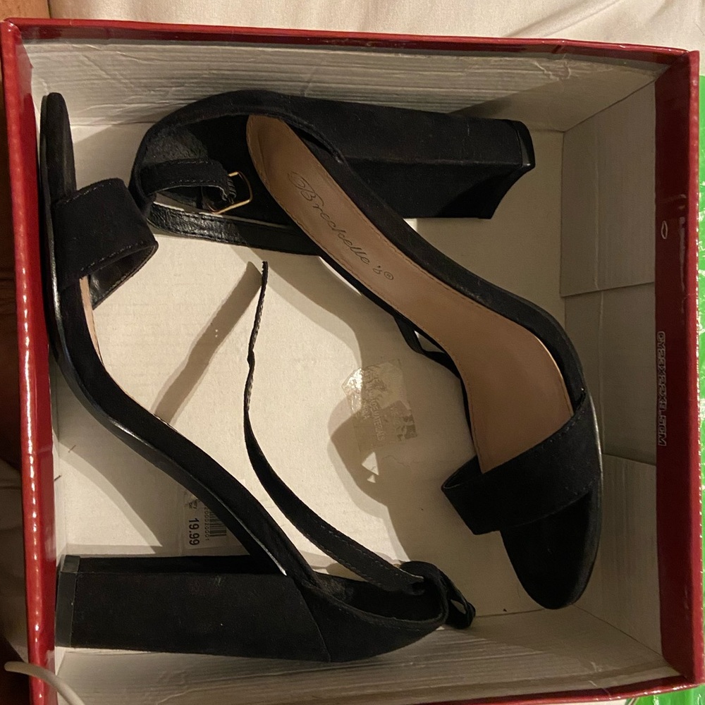 Black open toe Heels